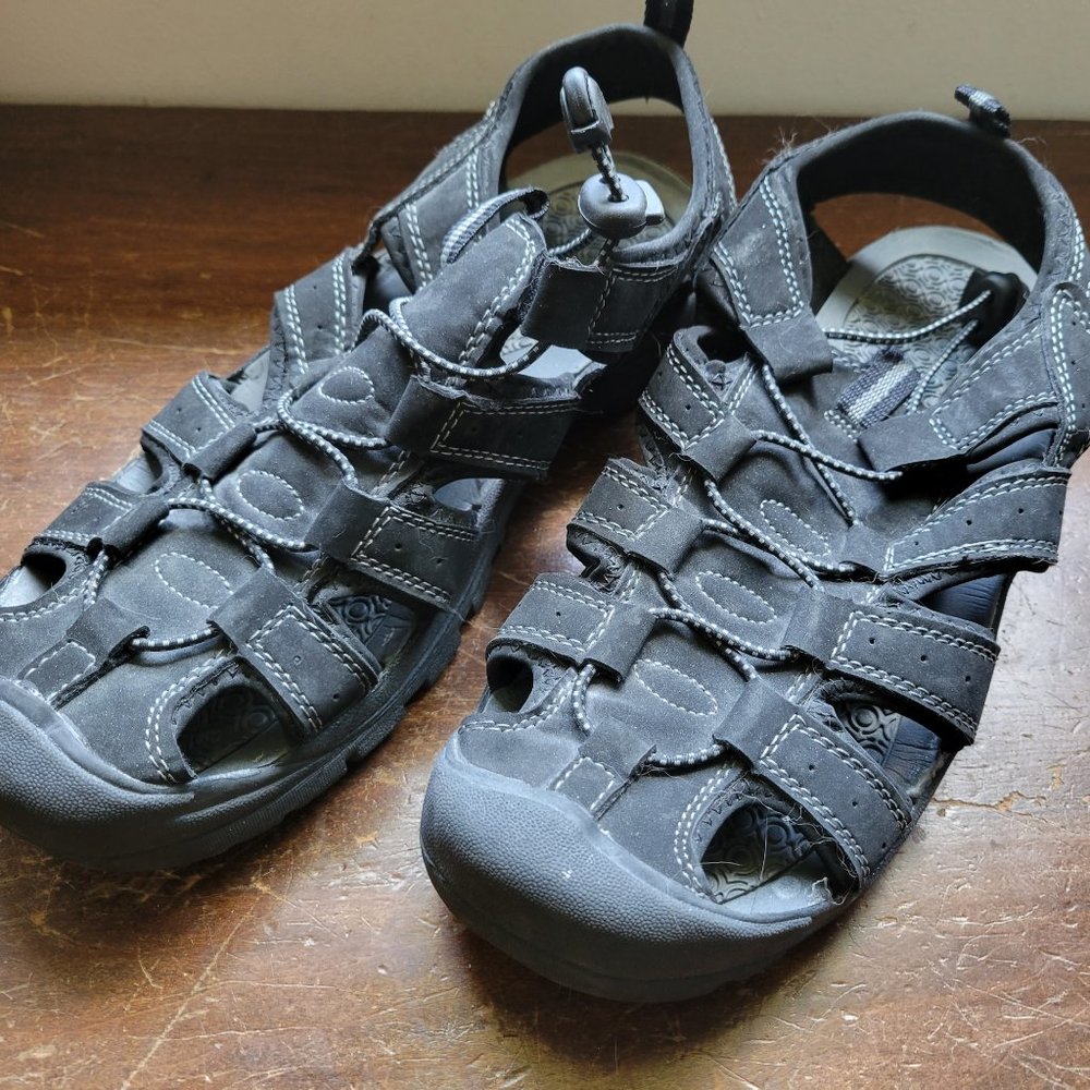 Men's Sandals Size 9